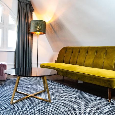 Nitehouse Apartment Reading Ngoại thất bức ảnh